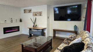 Cozy Remodeled 3BR Lakewood Home Yard Free Parking Fast WIFI - 9