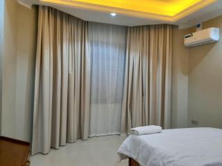 Capri Hills - Lake View - 3