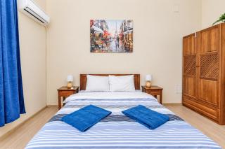 3BDR, Prime Center & Heart of City & FREE Parking - 3