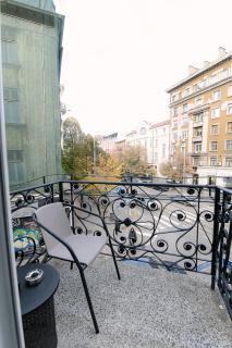 3BDR, Prime Center & Heart of City & FREE Parking - 1