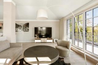 Luxuriöse Villa mit Dachterrasse, Seeblick, Sauna und Jacuzzi - 3