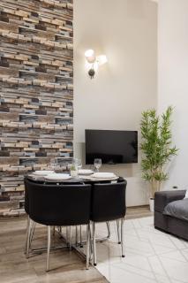 Modern 2 Bedroom City Stay - 5