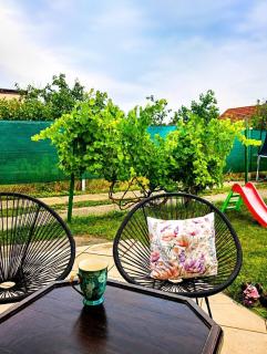 Green retreat - 0