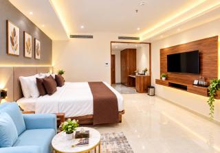 Hotel Premium Domodar Guest House - 1