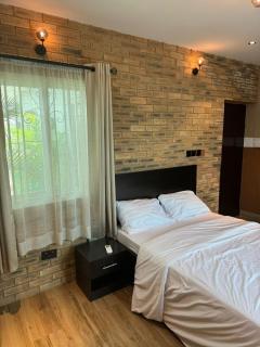 2 Bedroom Fully Serviced Penthouse Apartment - 9