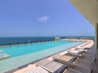 Yucalpeten Marina Resort - Three-Bedroom Ocean View Apartment - 7