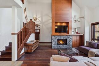 The Alpine Cathedral - 3BDR - Spa & Pool - 1