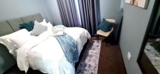 Stonewall Luxury Apartment - 3