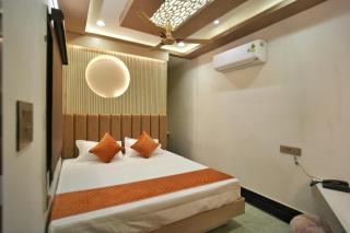BRAHMA SAROVAR HOME STAY and CAFE - 8