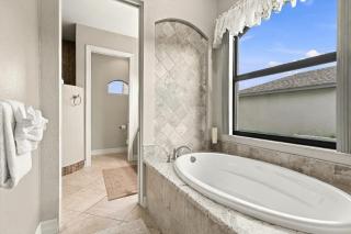 Cape Coral Getaway - 4