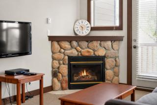 Silver Rock Condos by Fernie Central Reservations - 9