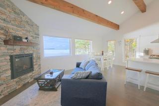 Waterfront Roque Bluffs Hideaway w/ Private Beach - 7