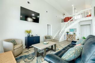 Pelican's Paradise - Private Boardwalk, Oceanfront - 4