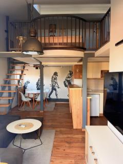 OMÉA- Urban industrial apartment - 0