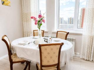 Urban Apartment for 5 person in the Seasons of the Year Summer Residential Complex near the Botanical Garden - 2