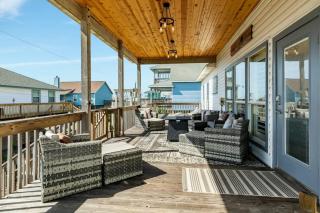 Captain's Quarters - Cabana, Hot Tub, Fire Pit, Fence! - 6