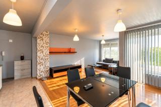 Nadia's Breeze - Spacious 1BR Apartment near the Beach - 8