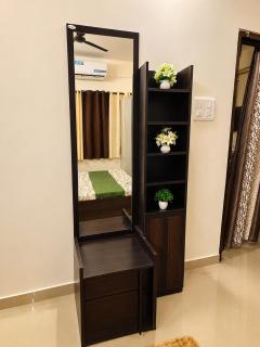 Cozy 2 bhk with 2 washrooms near Airport nd CC2 - 6