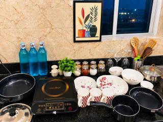 Cozy 2 bhk with 2 washrooms near Airport nd CC2 - 3