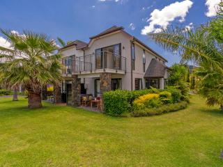 Villa 51 - Pauanui Lakes Resort Retreat - 0