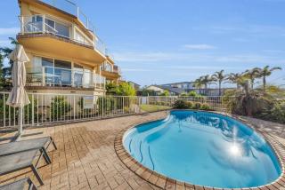 Baywatch Apartments - 7