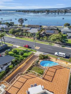 Baywatch Apartments - 5