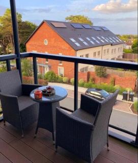 Modern Deluxe 2BR Apartment with a Seaview - 3