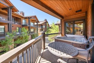 Frostwood Gondola Ski-In Out Canyons Condo! Private Hot Tub, Pools, Sleeps 10 - 2