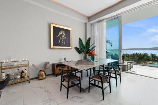 Relax on a private balcony with pool - 3