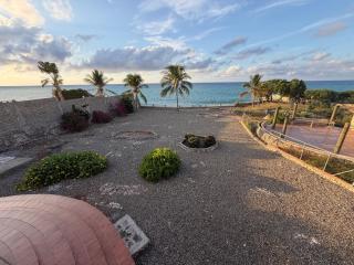 VILLA LA MAR Beautiful Peaceful and Fun Studio - 5