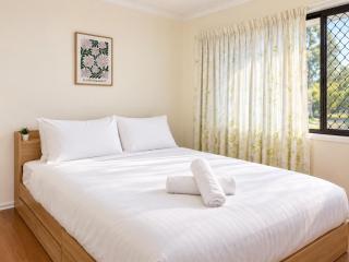 Sunnybank Stay-3BR Home for 6 Guests - Brisbane - 1