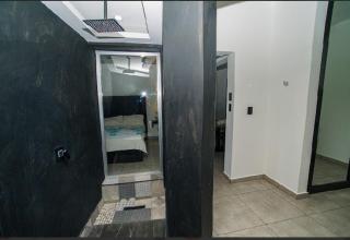 Rizz Suites 2ndfloor Rainfall shower Pool & GYM 24 7 - 1