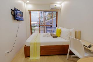 Happynest Rooms in Santa Fe Bantayan Island - 4