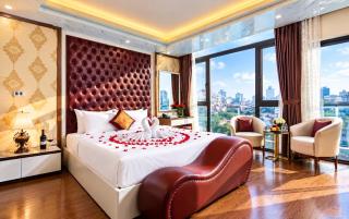 The Royal Hotel Near West Lake - 9