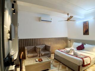 Hotel Ratan Palace - 1