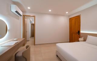 The Cozy Hotel - 3