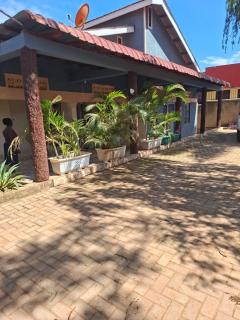 Nightrose guest house, Cactus-Namavundu - 2
