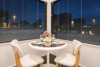 4BR with 2 Kitchens & Parking in Christchurch CBD - 5
