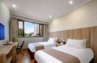 Grand Jian Kang Hotel - 9
