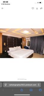 Brix Classic lounge & Suites - 9