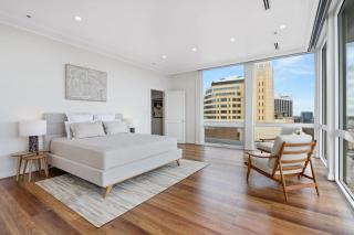 New York Style Penthouse Overlooking Government House & Adelaide Oval - 2BR 2BA - 3