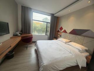 Borrman Hotel Jingzhou Jiangjin West Road Wanda Plaza Fantawild - Caoshi - 9