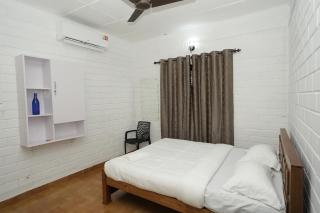 Stories Inn - 1