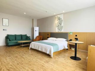 GreenTree Inn Xinxiang Fengqiu County Xingfu Road - 9