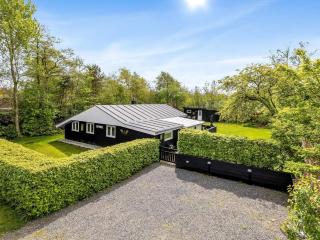 4 star holiday home in Hemmet - 2