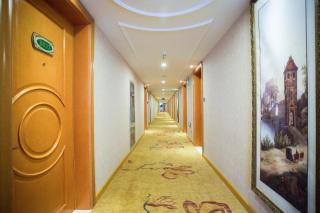 Vienna Hotel Shandong Laizhou Langhu International Plaza - 3