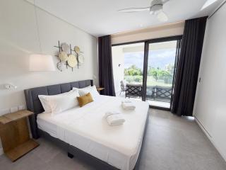 Asmara Residence 2 Bedroom Apartment by LOV Mauritius, Beach Access - 5
