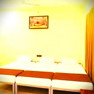 Hotel Varnisha - 1