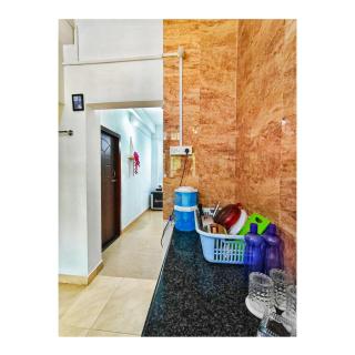 Ronin Stays - Private 1BHK w kitchen and parking - 2