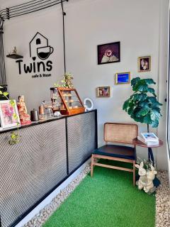 Twins cafe & Room - 4
